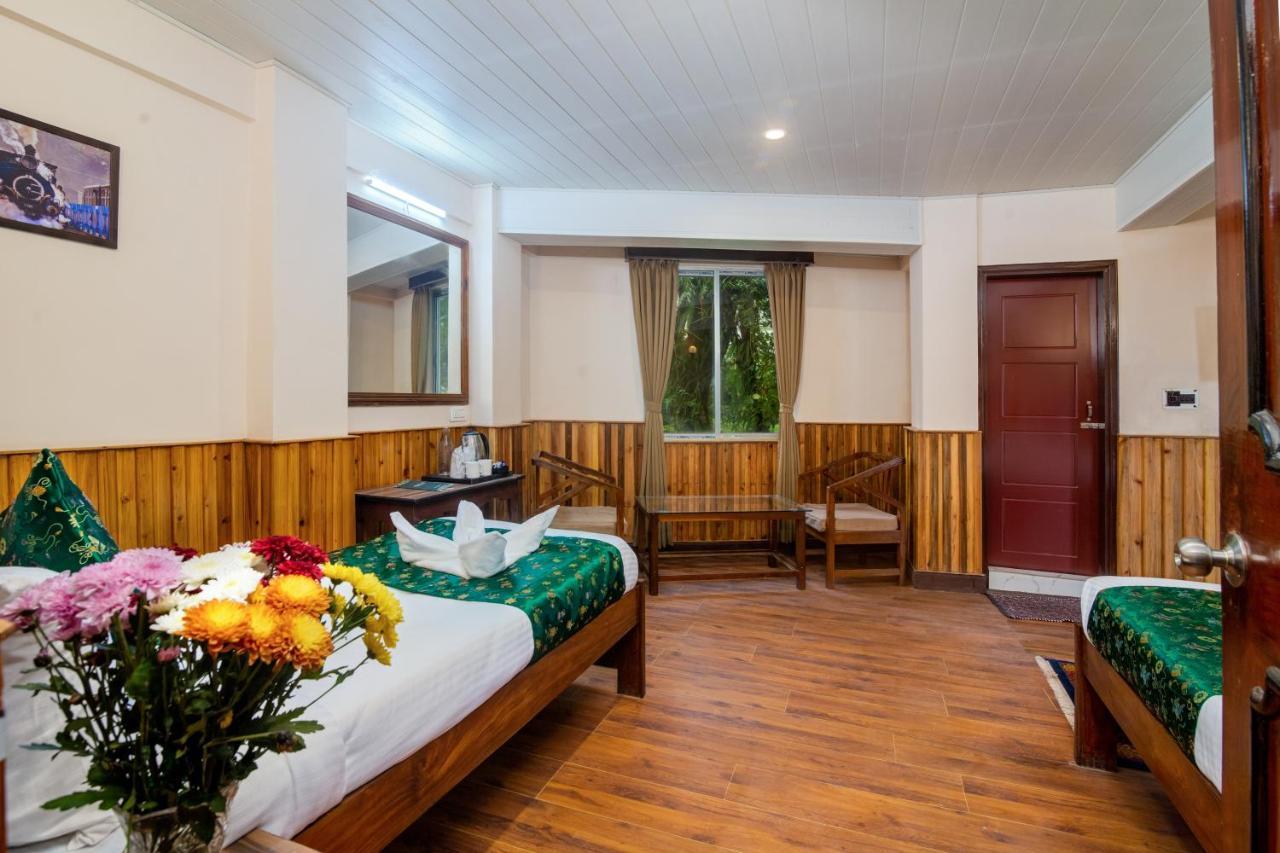 Muscatel Roma - 400 Mts From Mall Road دارجيلنغ المظهر الخارجي الصورة