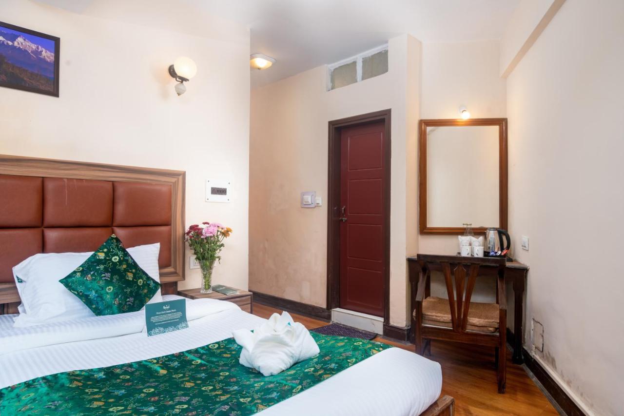Muscatel Roma - 400 Mts From Mall Road دارجيلنغ المظهر الخارجي الصورة